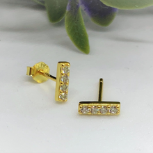 Load image into Gallery viewer, Gorgeous Bar Sterling Silver Rhinestone Stud Earring (Gold &amp; Silver)

