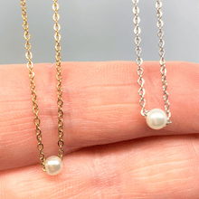 Load image into Gallery viewer, Dainty Pearl Minimalist Necklace

